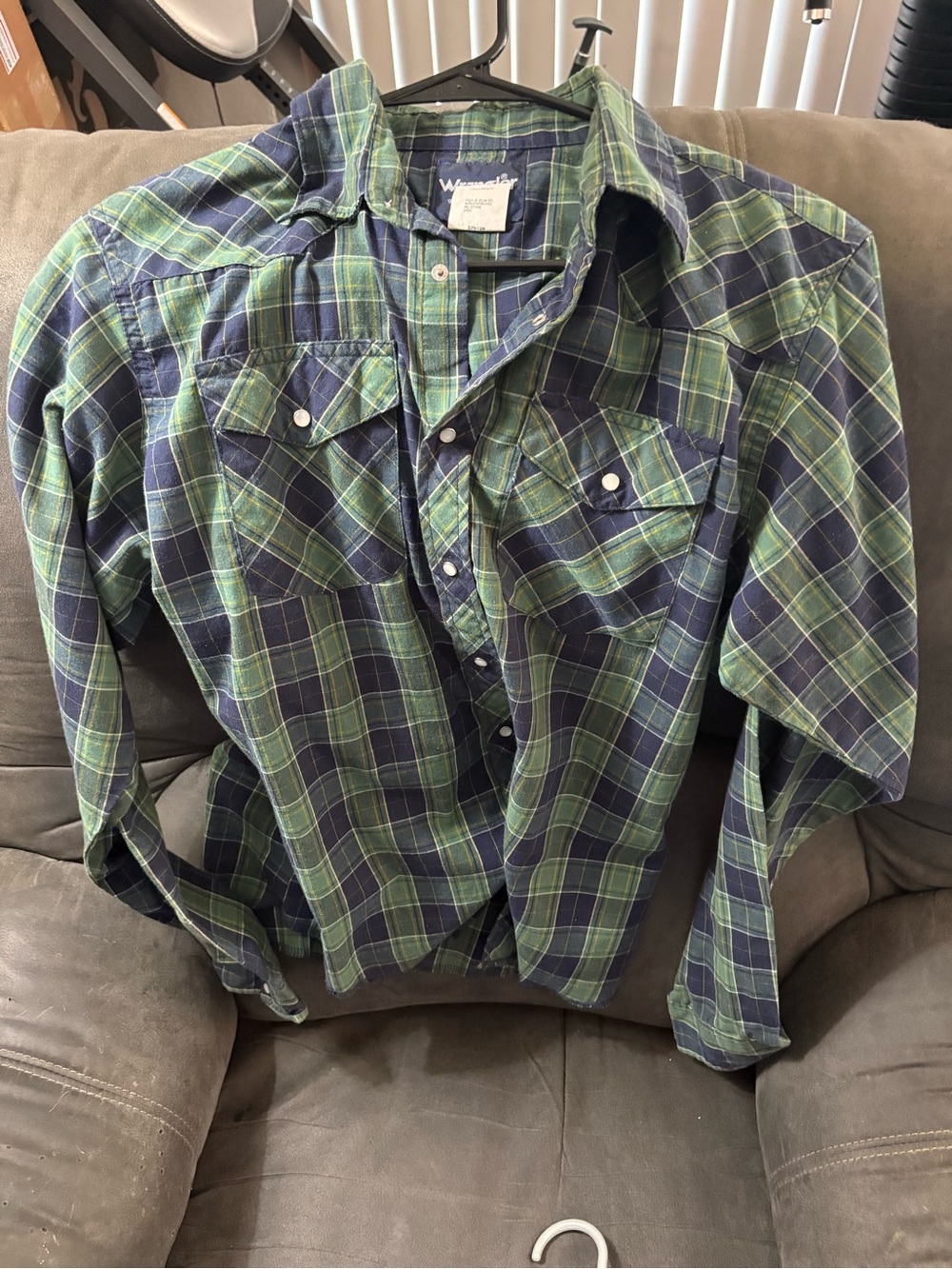 Wrangler Green and Navy Plaid Button-Down Western Shirt